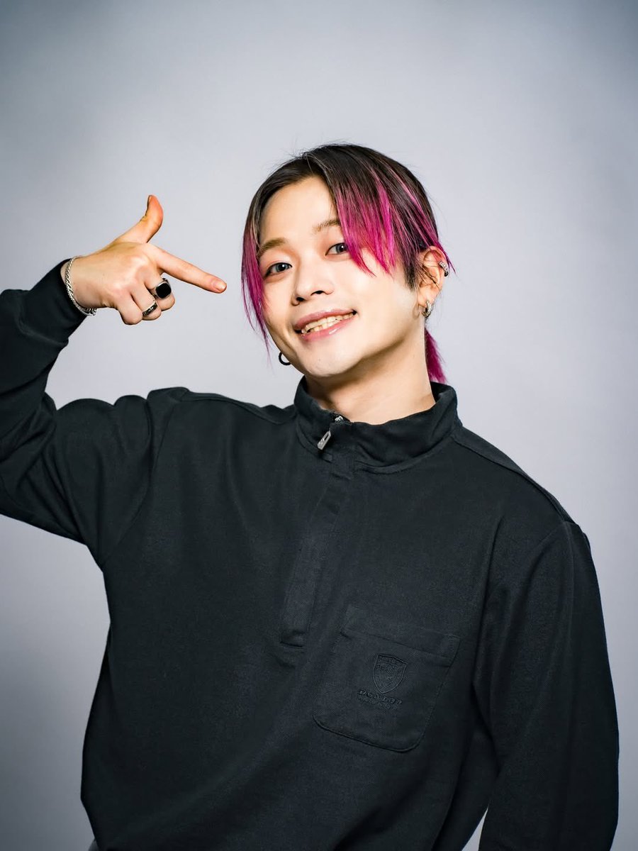 o_oyukiya's tweet image. OKAYAMAARTFILMで先日YouTubeで公開したセルフメイク後に📸
メイクの様子もYouTubeでご覧ください
#THERAMPAGE #山本彰吾
#OKAYAMAARTFILM
youtu.be/8ZC76m3fGpY?si…
instagram.com/p/DVsyYtviW0h/…