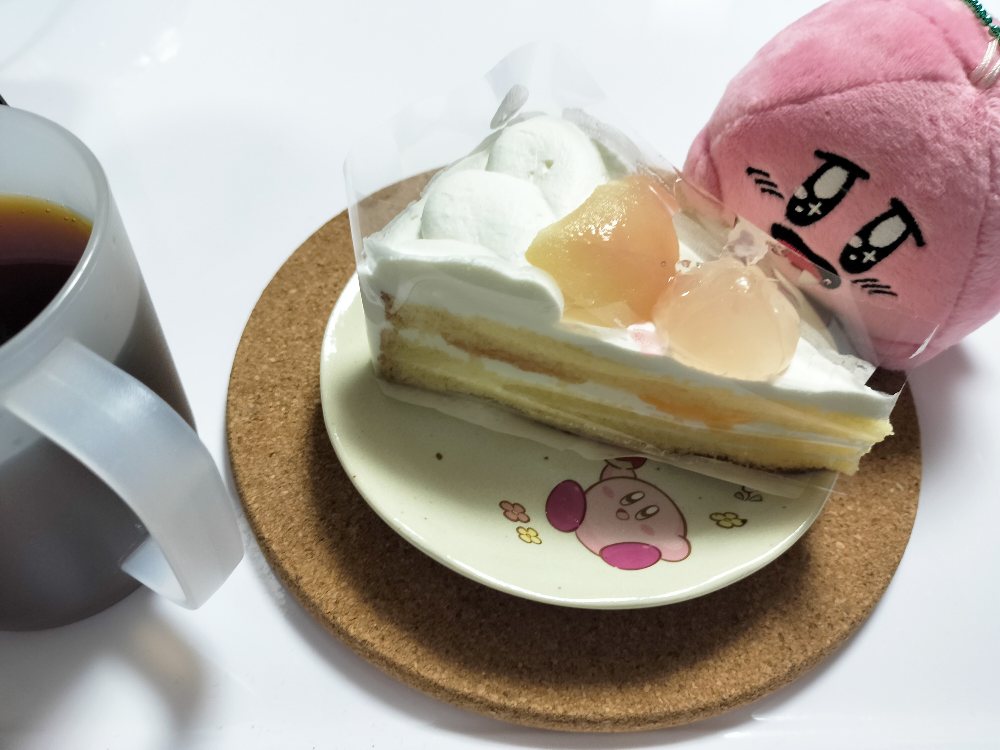 カービィ「桃！食わずにはいられないッ！」
食べたら共食いって言ってやる…。