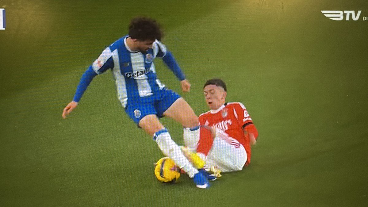 Tiago Silva tweet media