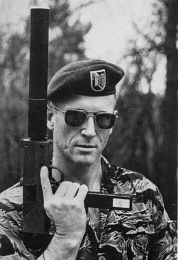 Mikhail J. Clive - Author 📚🐯 tweet media