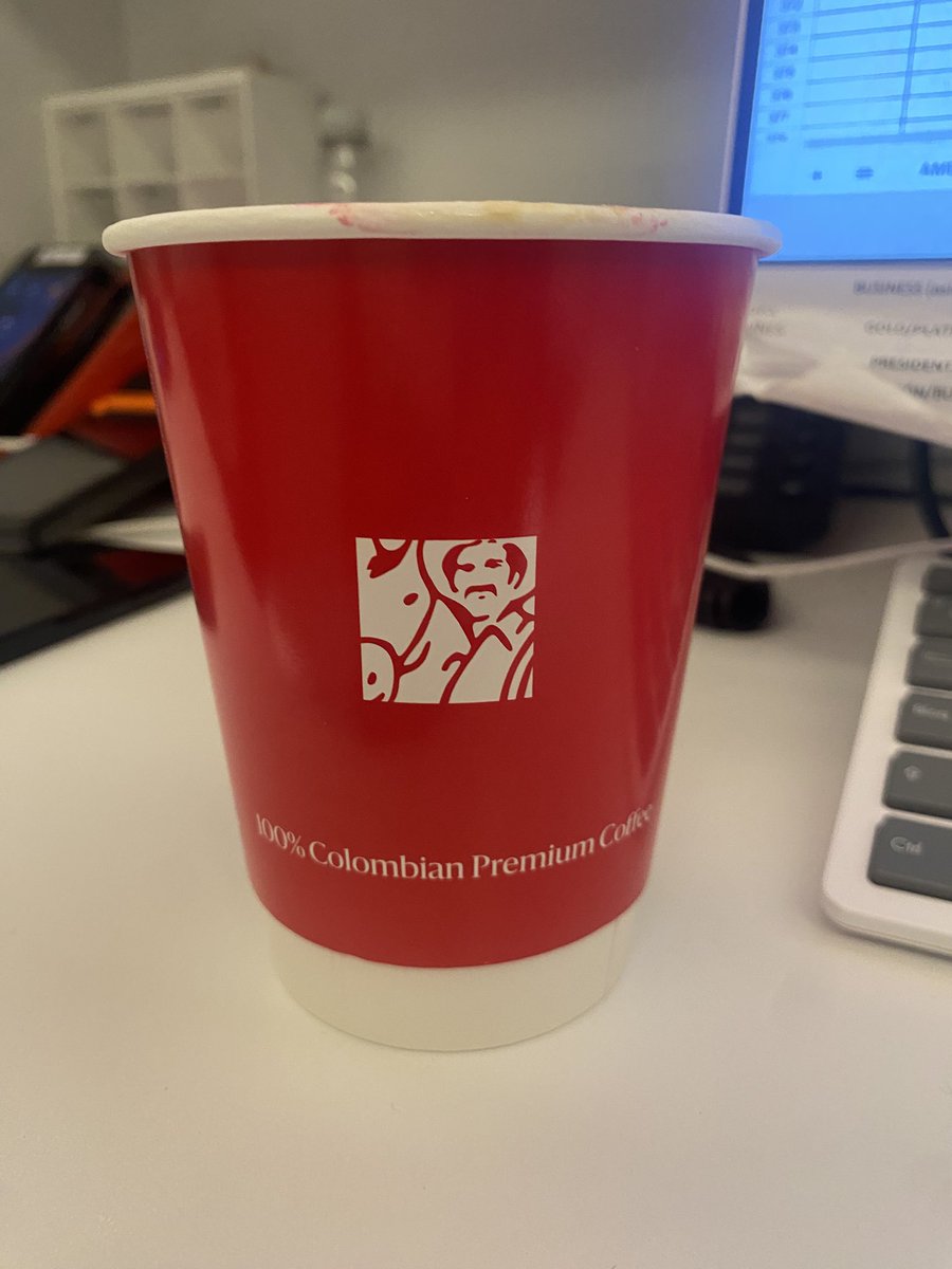 ExPicarona666's tweet image. Llegar a la pega a las 7 y q tu compañero te espere con un café! #priceless 🫶🏼💫