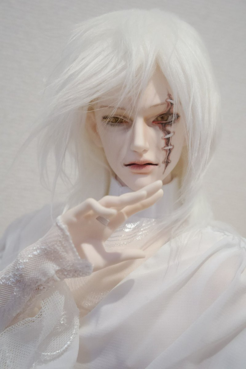 アルイ tweet media