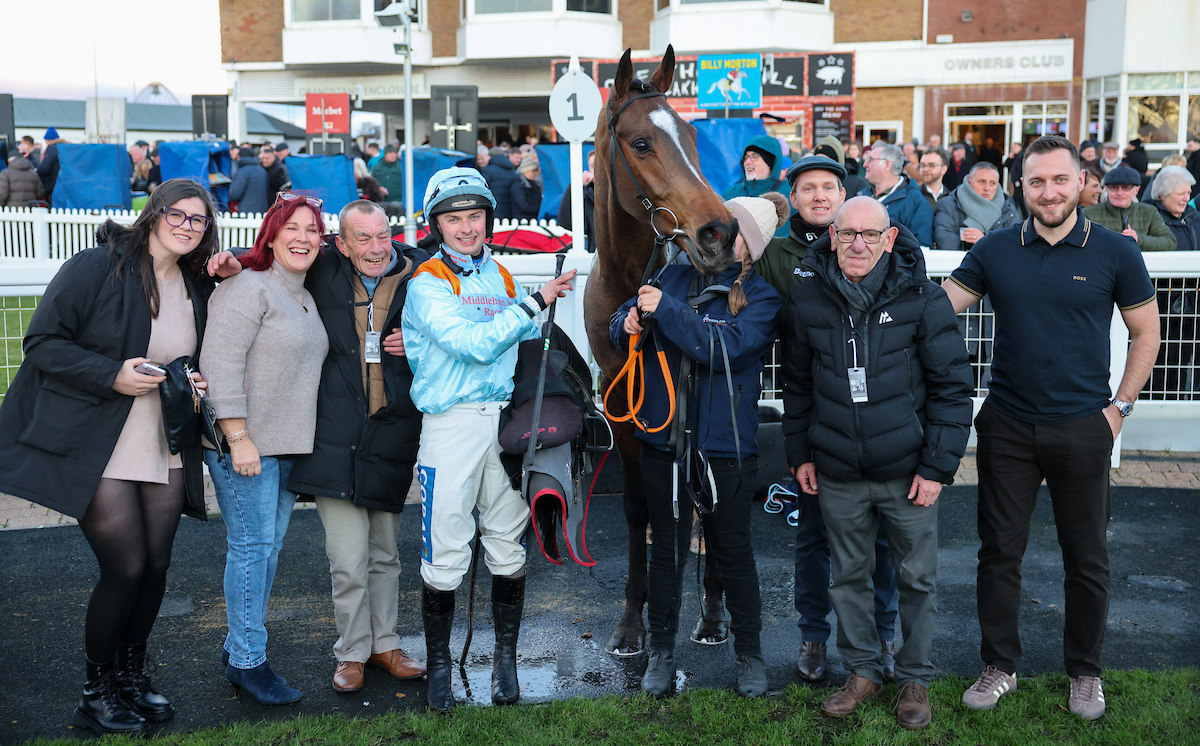 Middleham Park Racing tweet media