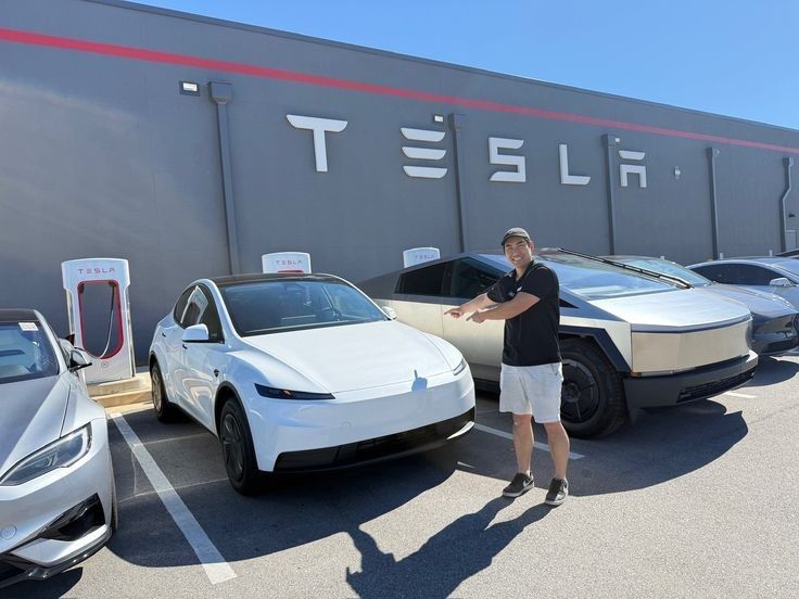 Elon Reeve Musk tweet media