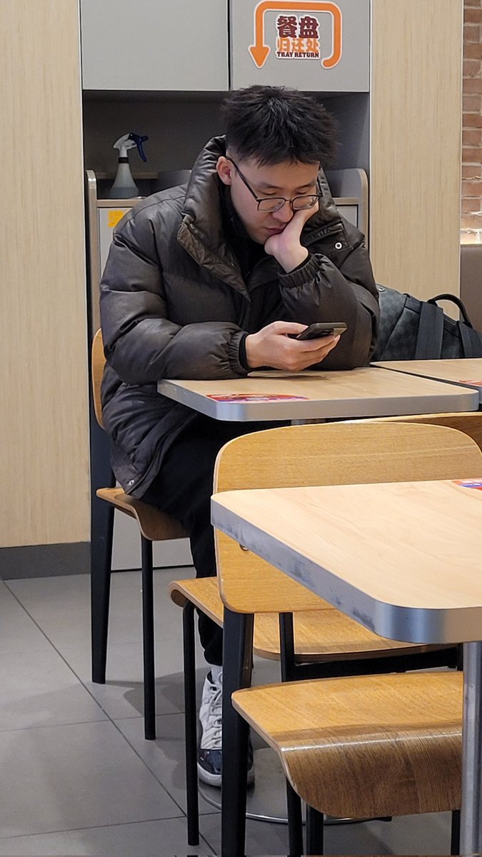 窒碍梦境 tweet media