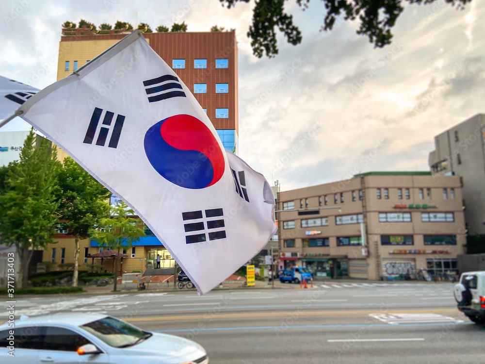 Megatron tweet media