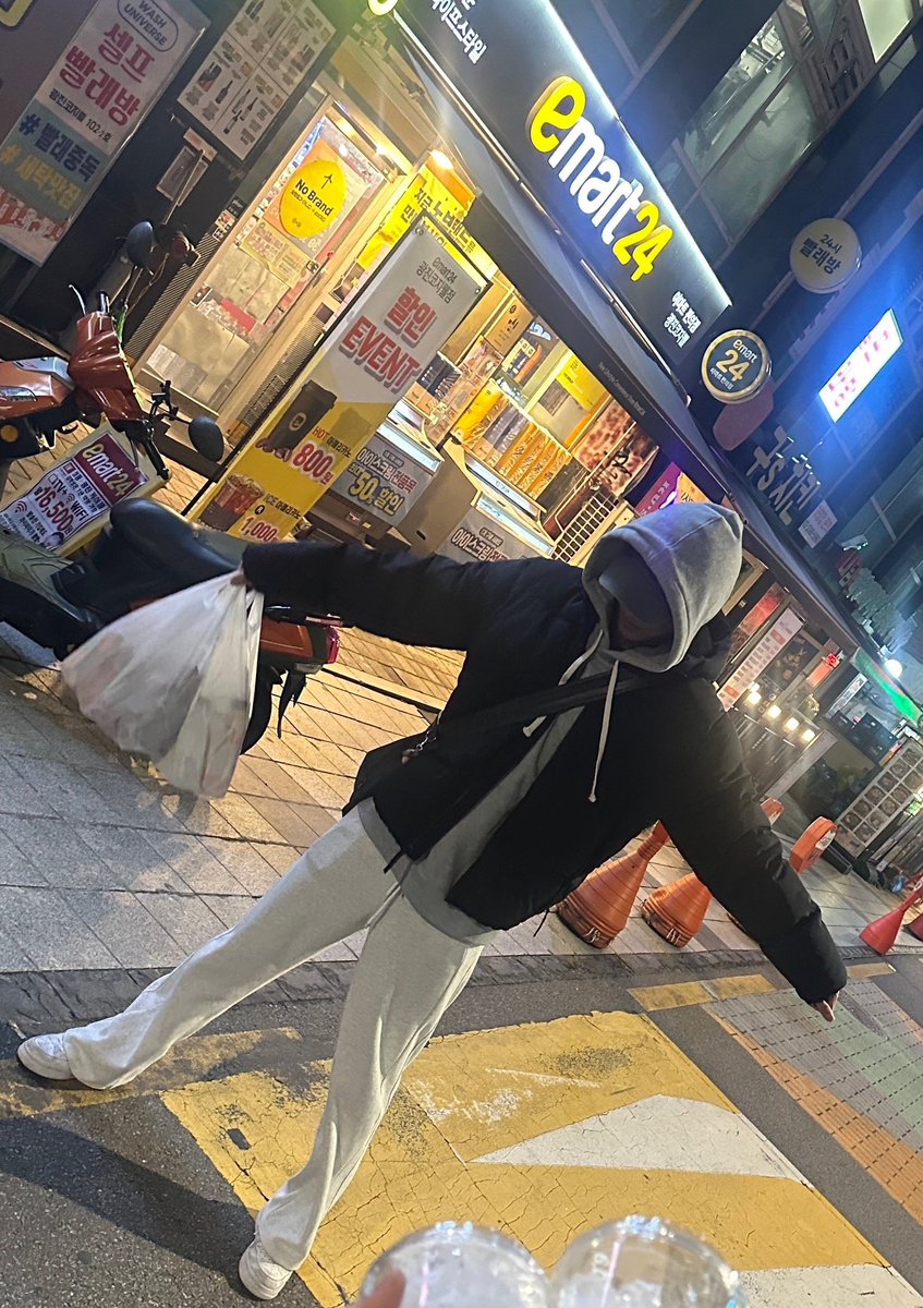 rowan updates 🌱 tweet media