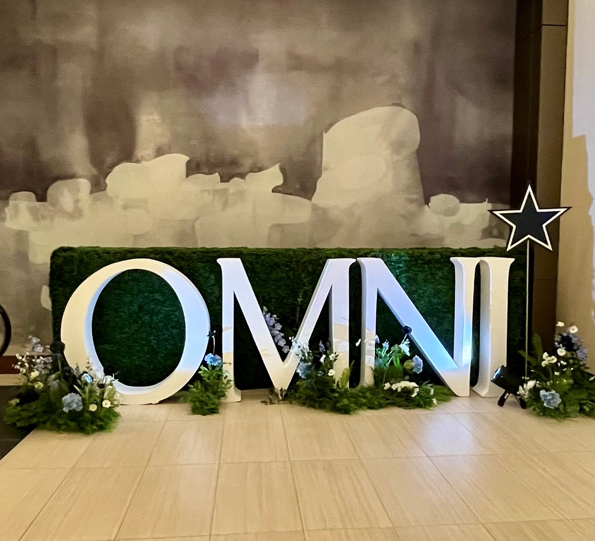 CTGVA's tweet photo. Cowboys fan or not, The Star in Frisco is impressive 🏈

We hosted an IT Executive Roundtable at the Omni Frisco last week, followed by a private tour of the Dallas Cowboys HQ and dinner at Sidecar Social.

Great conversations with great people. https://t.co/026v3fxnwH