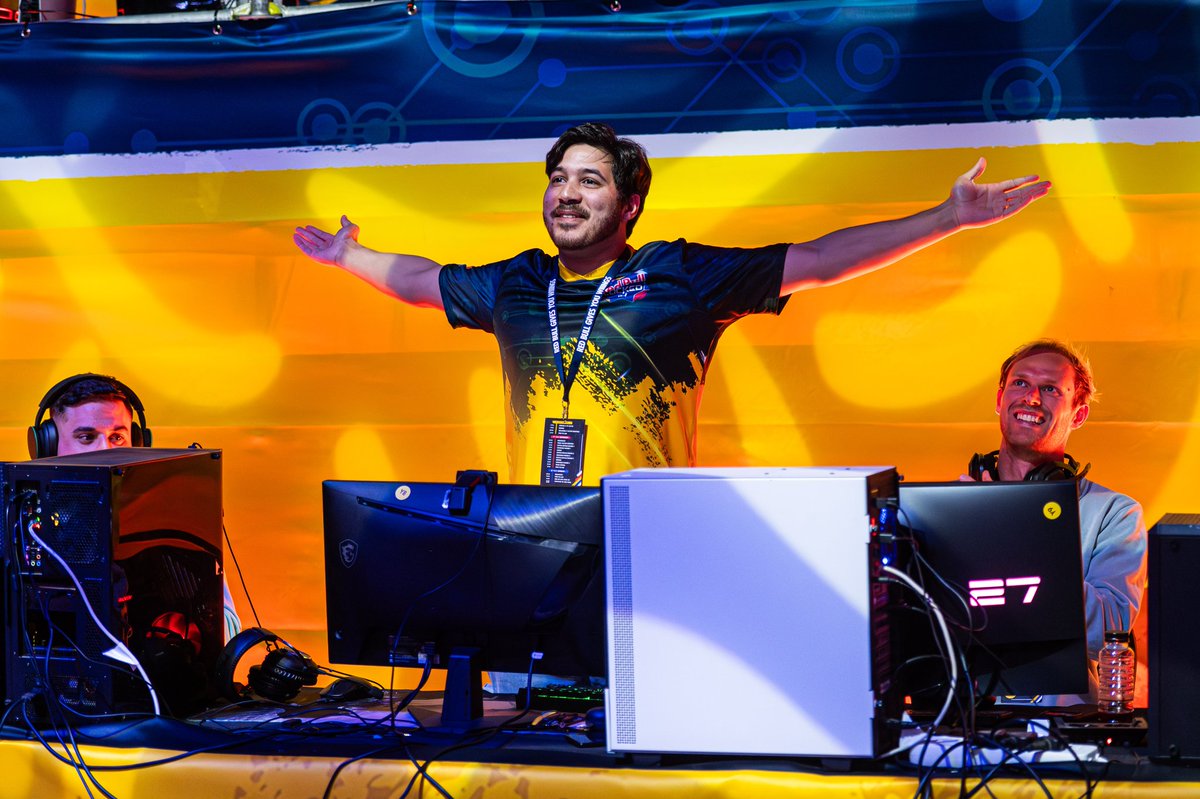 Why hello there <a href="/RedBullZA/">Red Bull South Africa 🇿🇦</a> thank you guys so much for letting me part of this amazing event and I'll forever be happy to have pushed out the best performance I could for team yellow <a href="/binkzxd/">BiNKZ</a> Best Captain!!!