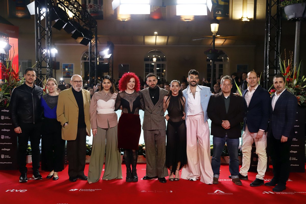 🫂 No podemos estar más felices con la acogida de #9Lunas en el <a href="/festivalmalaga/">Festival de Málaga</a>.

De parte de todo el equipo, ¡gracias por este maravilloso día! ❤️

🍿 El 3 de julio nos vemos en los cines.