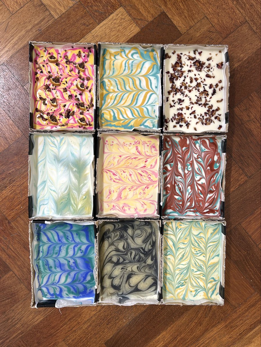 Cold process soap really is the best! And now 8 more lovely workshoppers know how to make it, having attended Sunday's SOAP MAKING WORKSHOP. Missed out? We will be announcing another very soon. Don't miss out: threelittlepigs.net/page_2977139.h… #tlpcraftworkshops #soapmaking