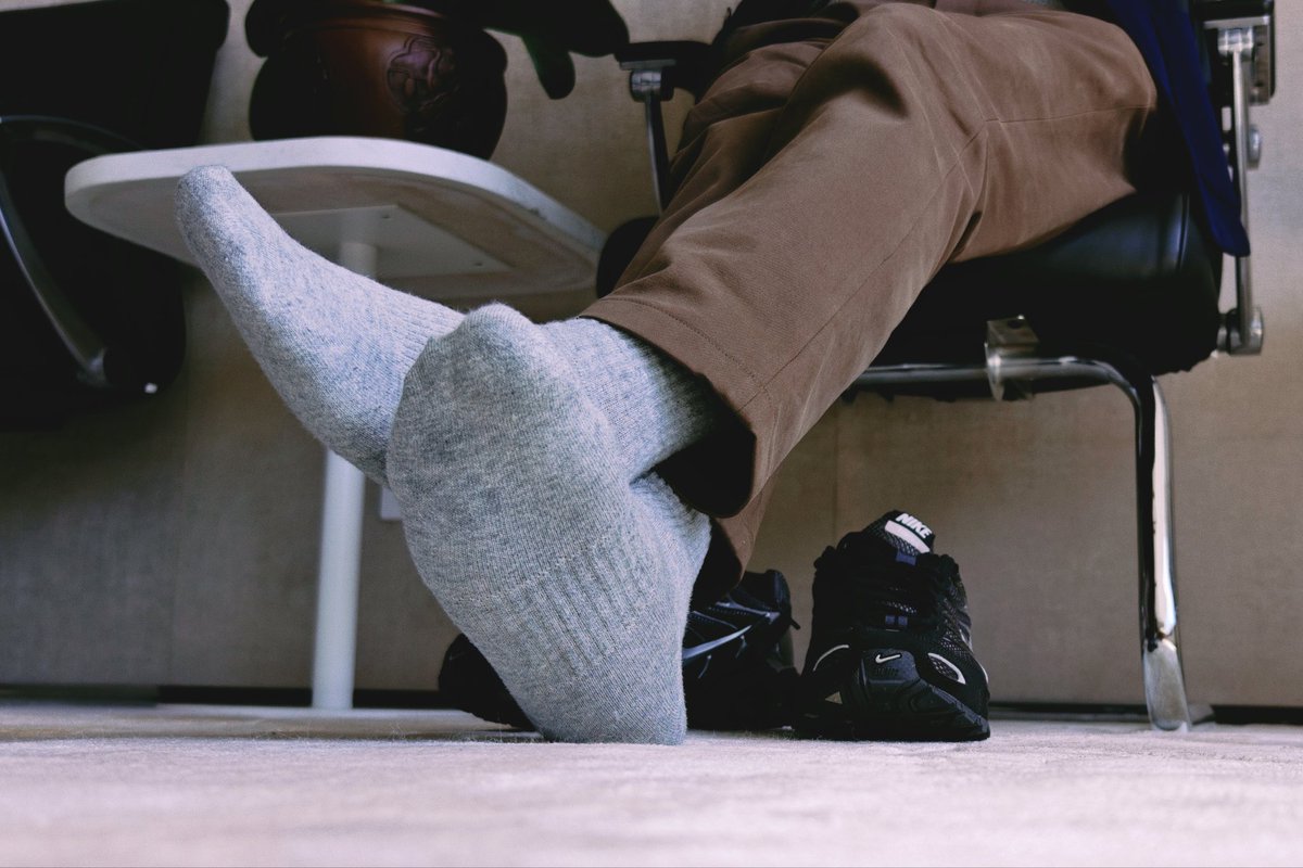 simon_socks tweet media