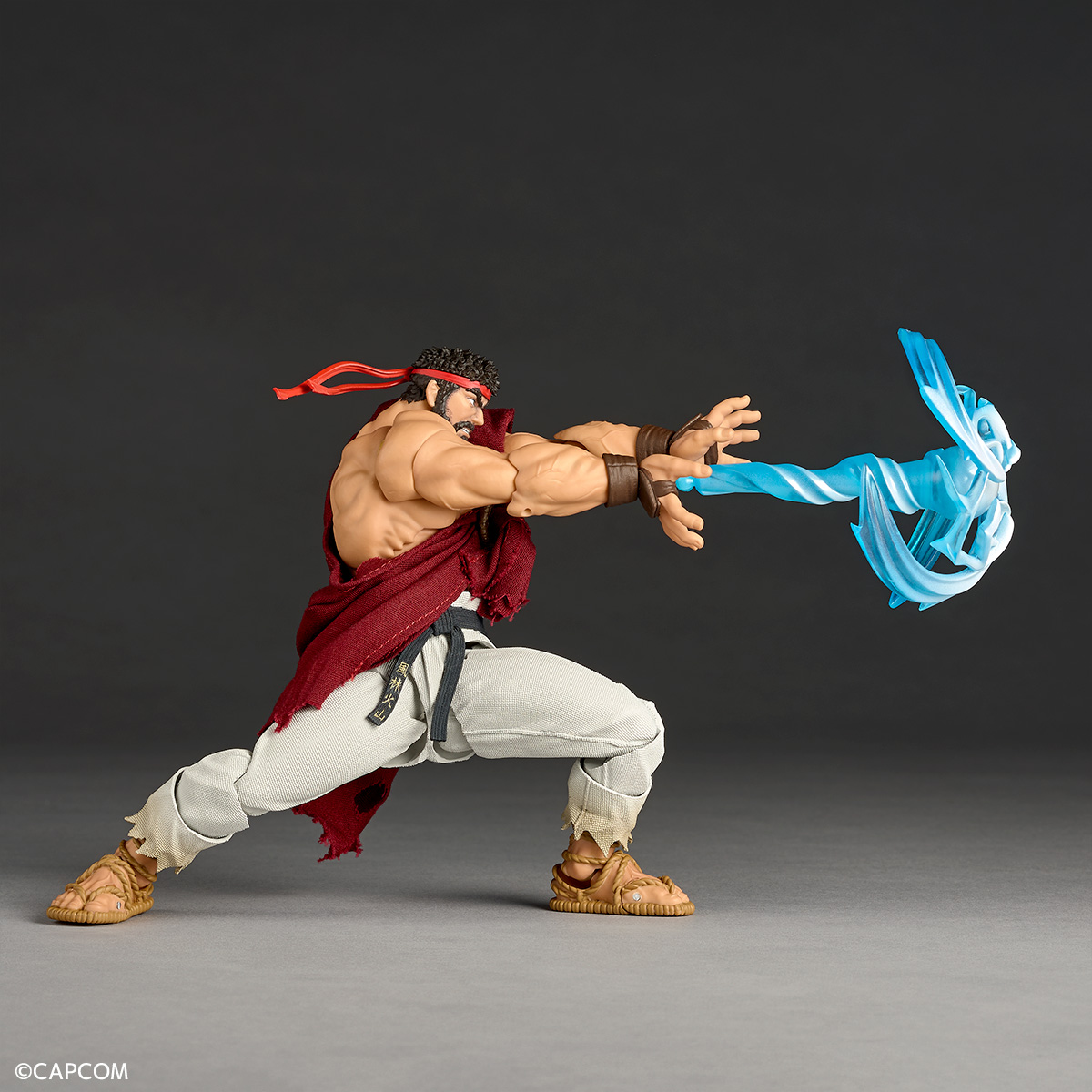 【新品】リボルテック アメイジング・ヤマグチ リュウ Amazon | リボルテック アメイジング・ヤマグチ リュウ・ハヤブサ