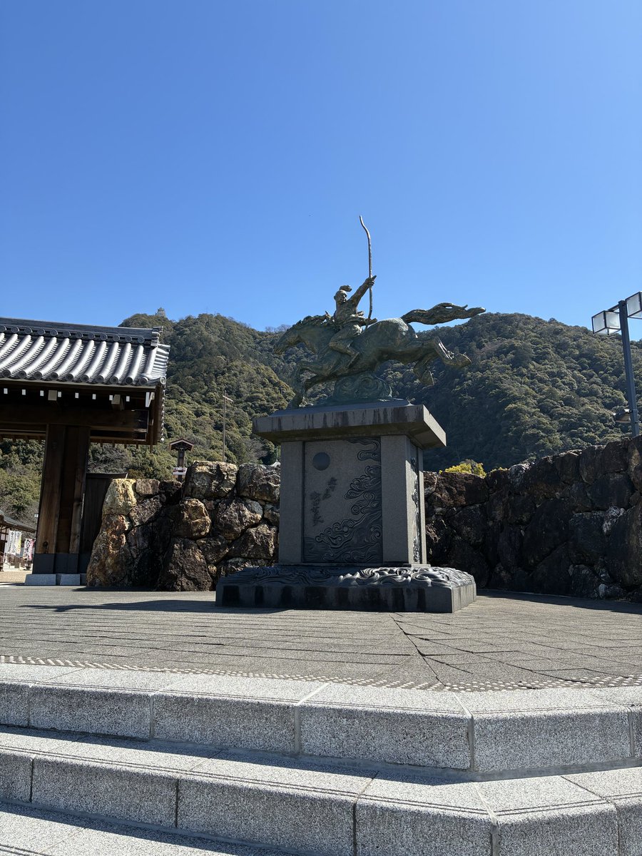 tomorrowtomochi's tweet photo. 岐阜城へ行ってきました
風が強かったけど、そのおかげで空がとても綺麗✨ https://t.co/oE2Yo6tF1F