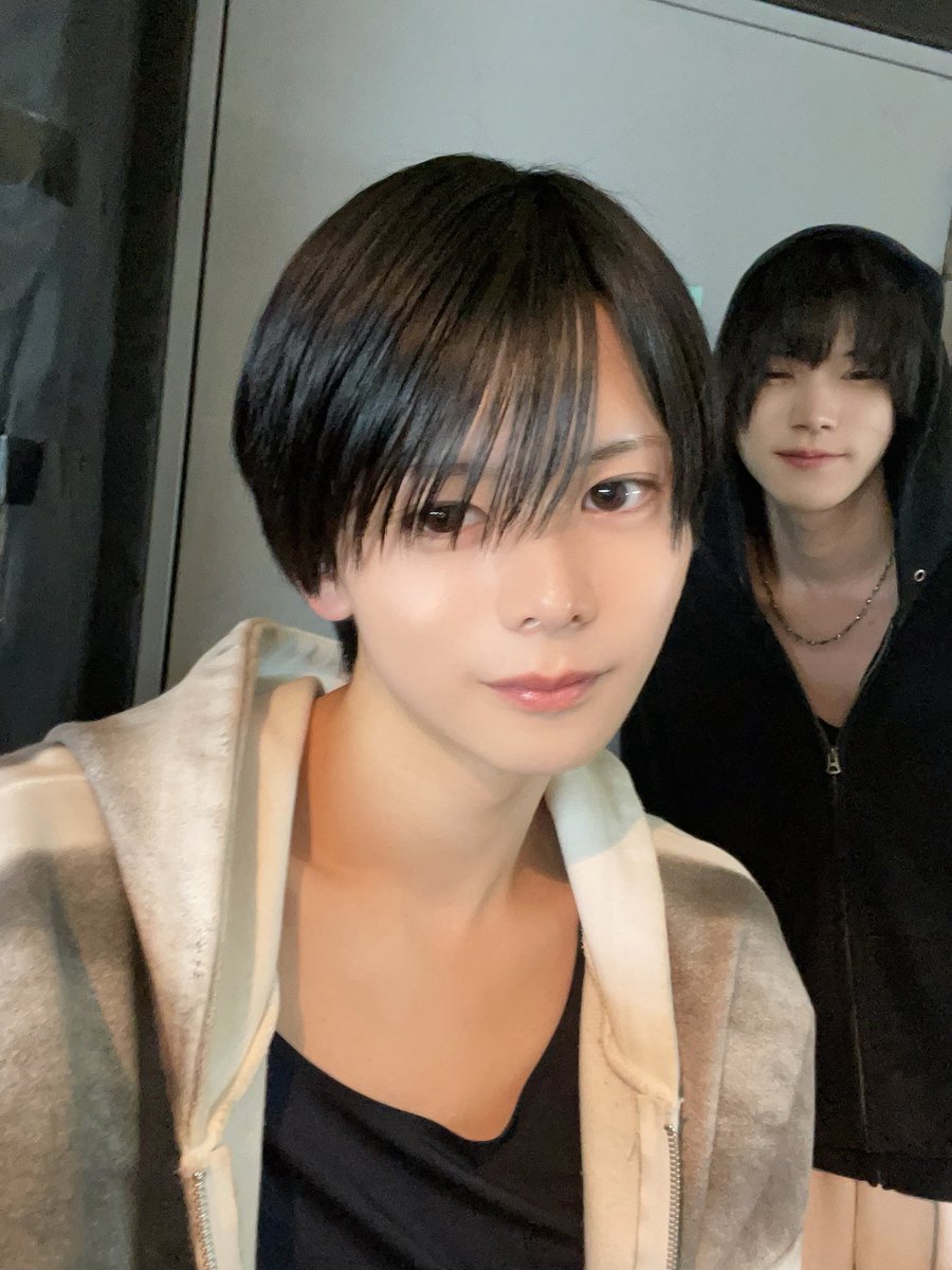 Saki__LT's tweet photo. コラ画像みたいなよしと
 #メン地下  #自撮り界隈   #コラ画像 https://t.co/P5KloMJtbD