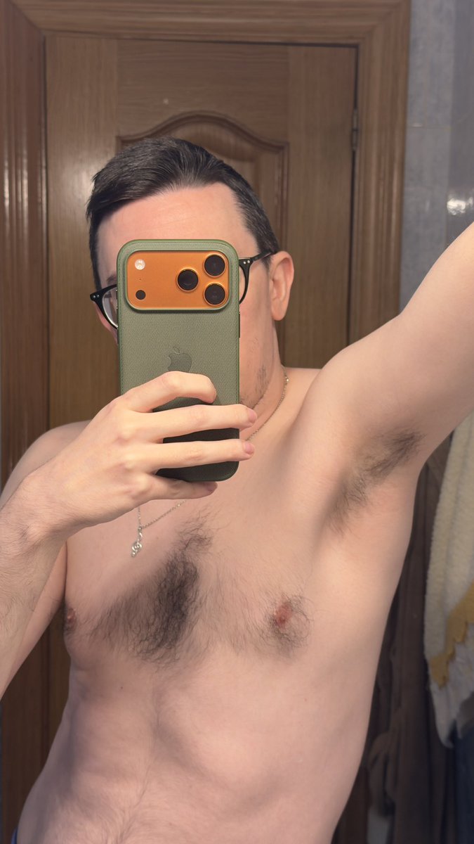 The category is: armpits 🤍