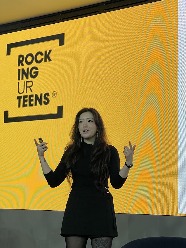 RockingUrTeens tweet media