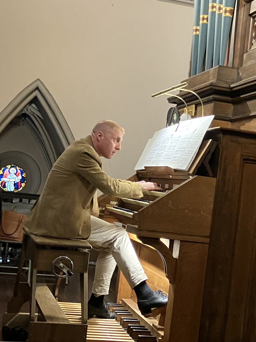 Continuing a musical weekend, Richard Spotts of Doylestown PA offered a glorious presentation of selections from Charles Tournemire's  "L'Orgue Mystique" during Sundays Organ Concert.