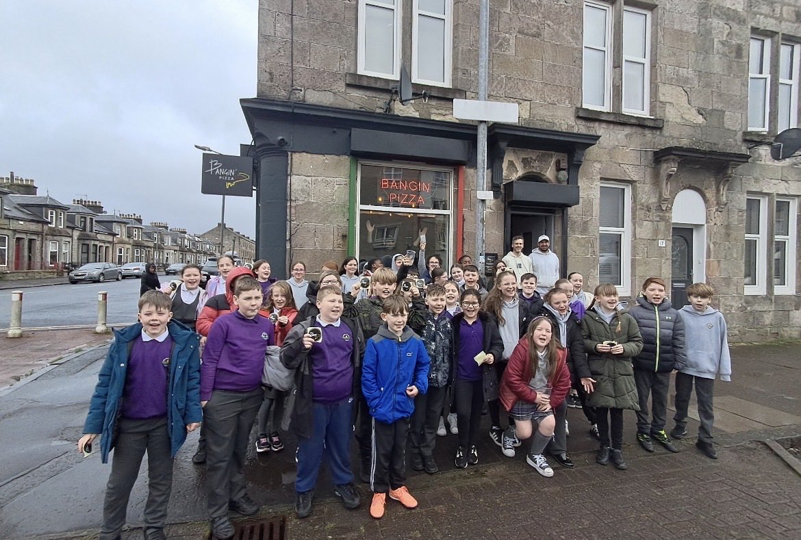 AitkenbarPS's tweet image. Our P6 &amp;amp; P7 children have been working with @SkapadeStudios to remix their own track 🎶 Today they got to hear the track for the first time and they celebrated with a slice from @BanginPizza 🍕 #makingmusic #makingmemories