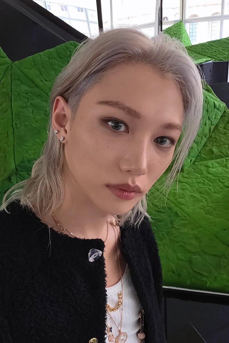 felix archive ✩ tweet media