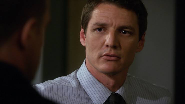 mylordpascal's tweet photo. Stop the nonsense. Clean shaven Pedro Pascal is nothing to be ashamed of https://t.co/9didMeCMeQ