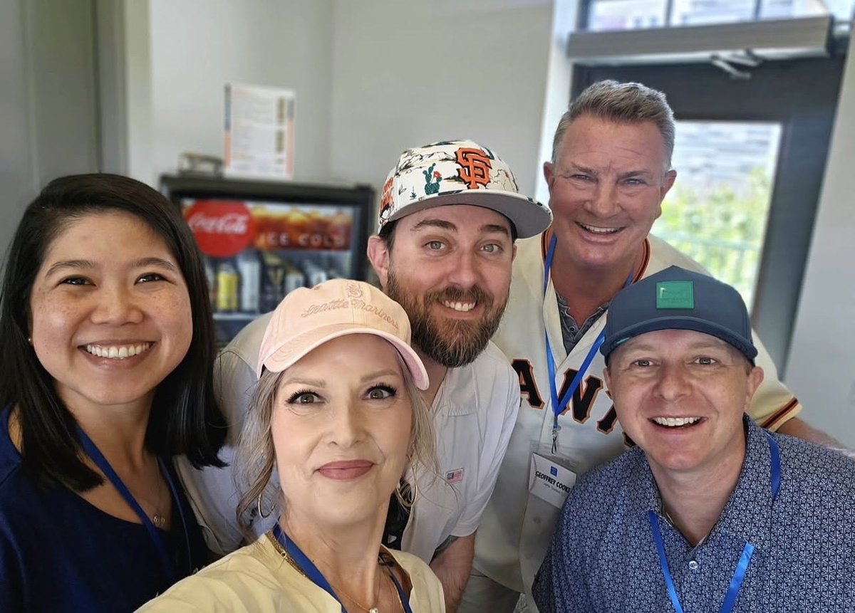 markdallman's tweet photo. Another wonderful Spring Training game with our Hyatt friends! ⚾️⚾️⚾️ https://t.co/x45DRSRQkl