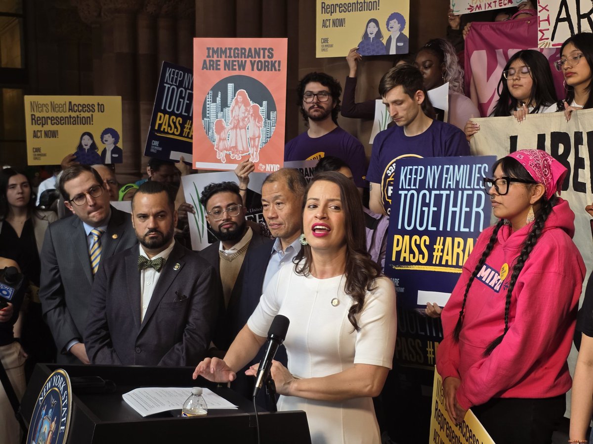 Rebecca C. Lewis tweet media