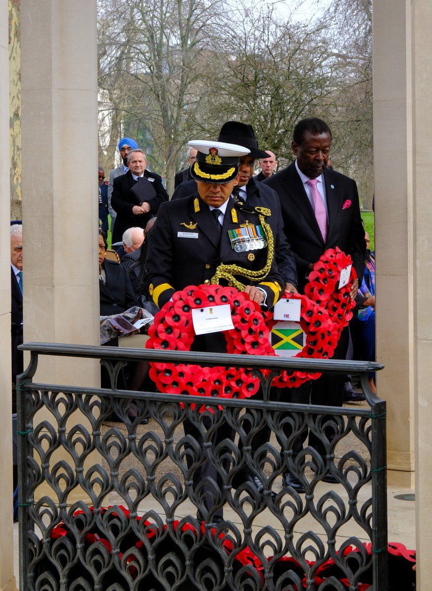 HCI_London's tweet image. At the Memorial Gates in London on  #CommonwealthDay, Defence Advisor Cmde Dongre represented India in paying tribute to the five million servicemen and women from across the #Commonwealth who served in the World Wars. We remember and honour their courage and sacrifice.