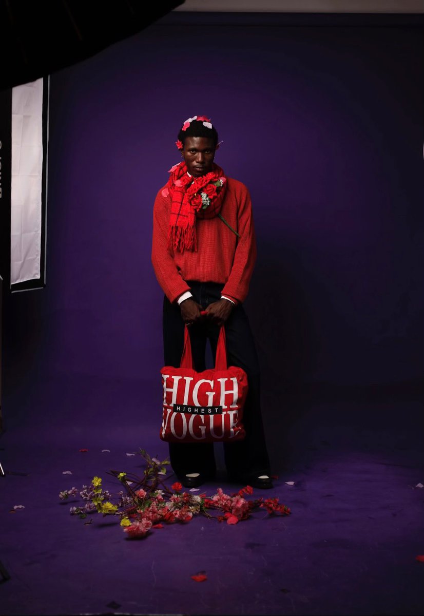 the mannequin tweet media