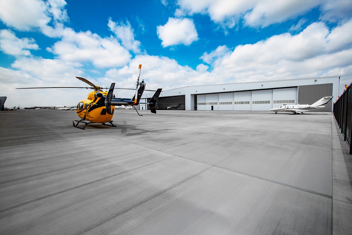GalaxyFBO's tweet photo. Our new 'Hangar 4' at Houston Hobby Airport (KHOU) is officially complete ✅ 

Visit our website https://t.co/TMxJ8Wy1aM for more information.

#KHOU #HobbyAirport https://t.co/1rmhDkdK0L