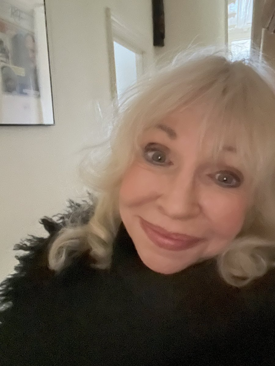 KatyManning Official welcomes you tweet media