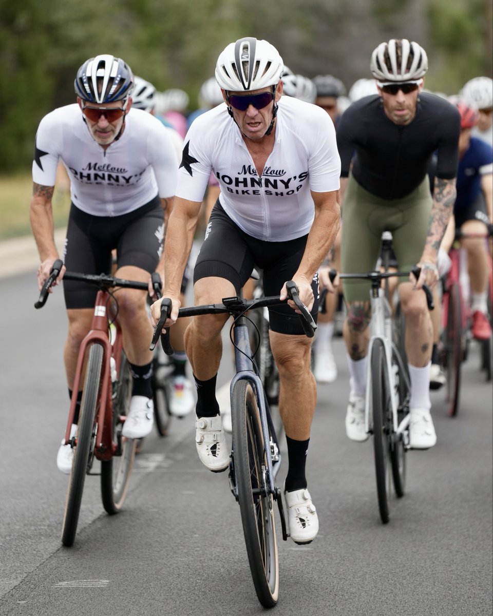 Lance Armstrong tweet media