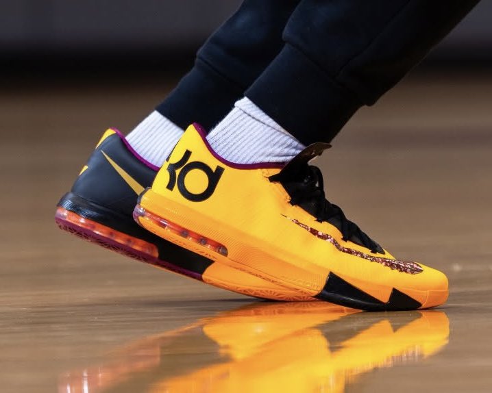 nicekicks's tweet image. The first member of Kevin Durant’s Team KD will be @TexasWBB star Madison Booker, who will gain access to exclusive KD player editions, apparel, and more 🔥