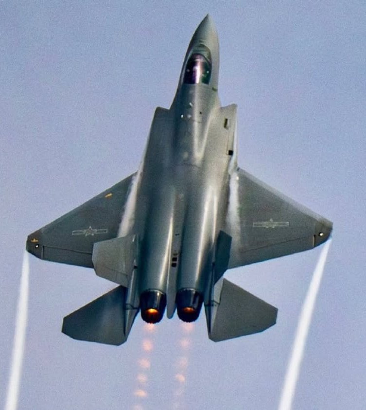 Armed Forces Update tweet media