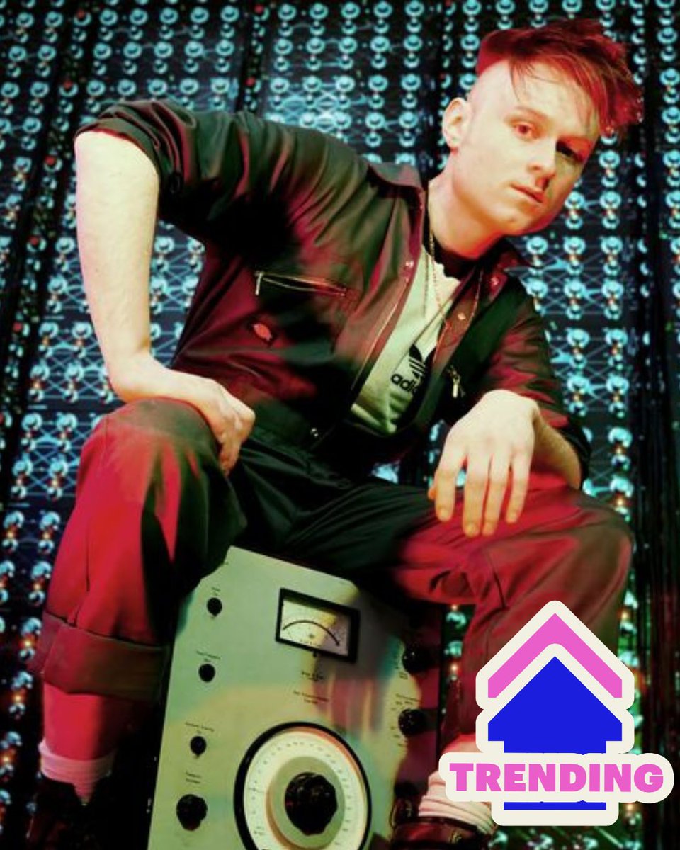 Official Charts tweet media