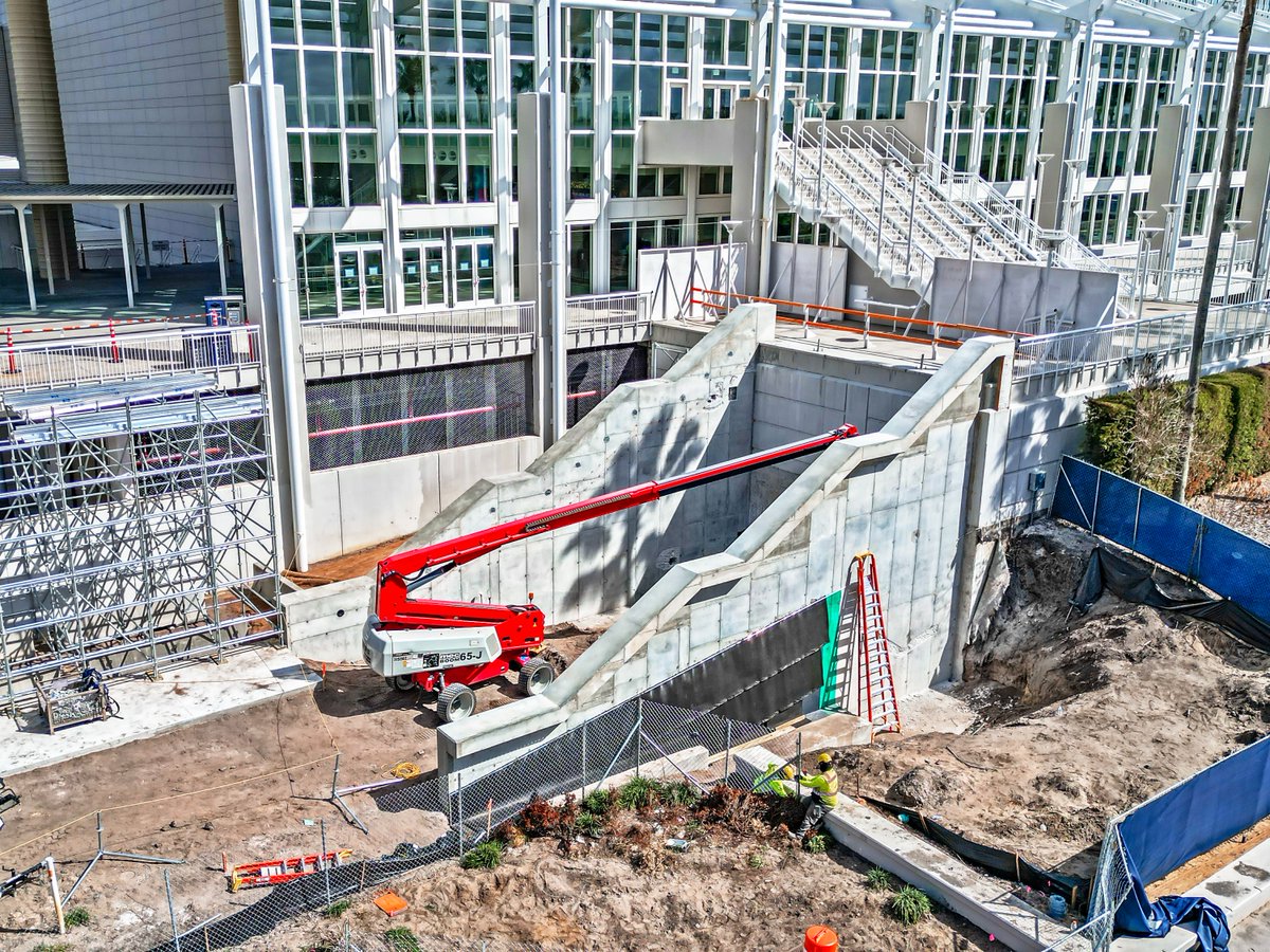 Orange County Convention Center tweet media