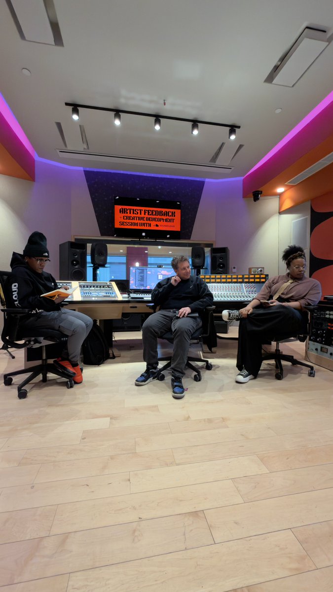 Clive Davis Institute tweet media