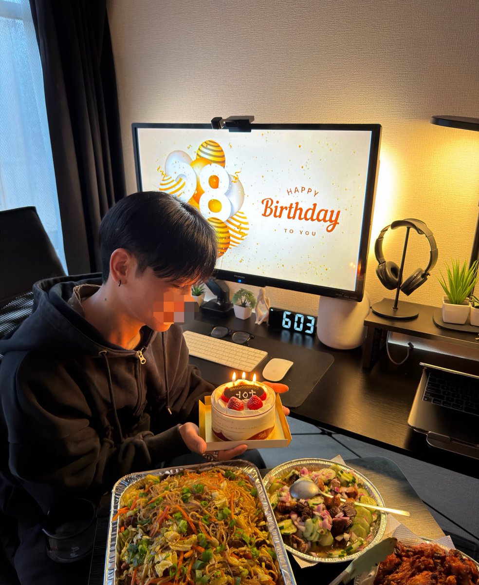 イアン tweet media