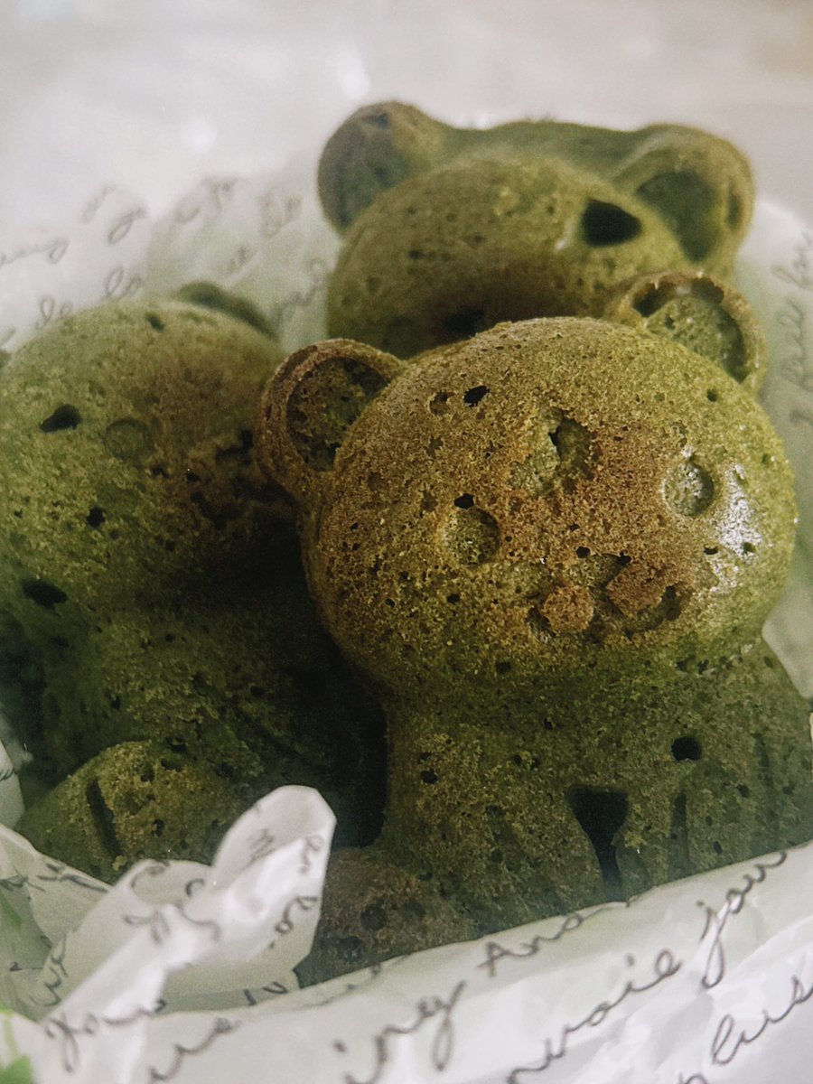 rinacherri's tweet photo. teddy bear matcha madeleines 🧸🍵 https://t.co/hNCXgQ4HQ1