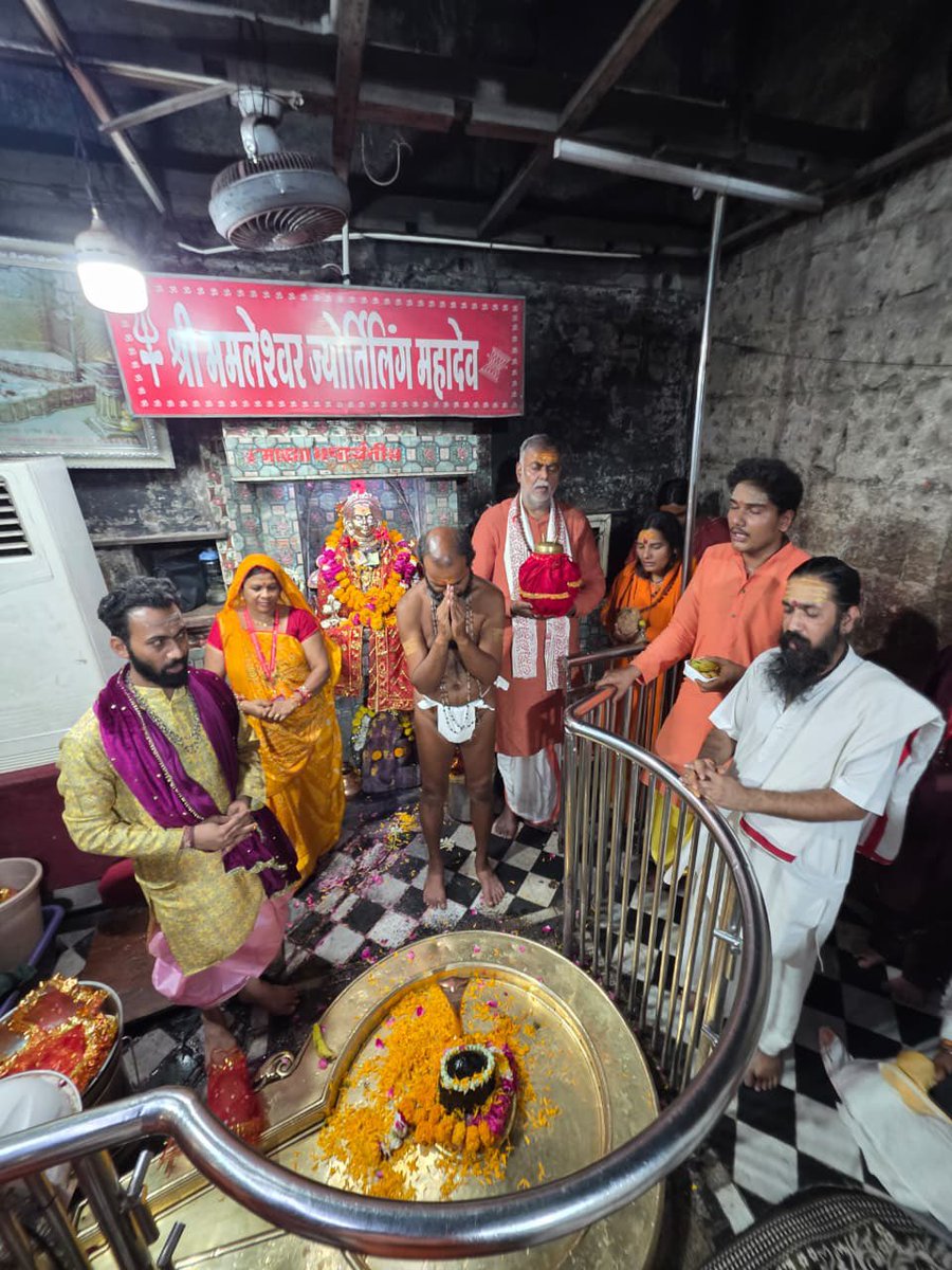 Prahlad Singh Patel ( वृक्ष से जल, जल से जीवन) tweet media