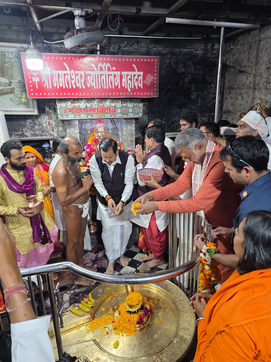 Prahlad Singh Patel ( वृक्ष से जल, जल से जीवन) tweet media