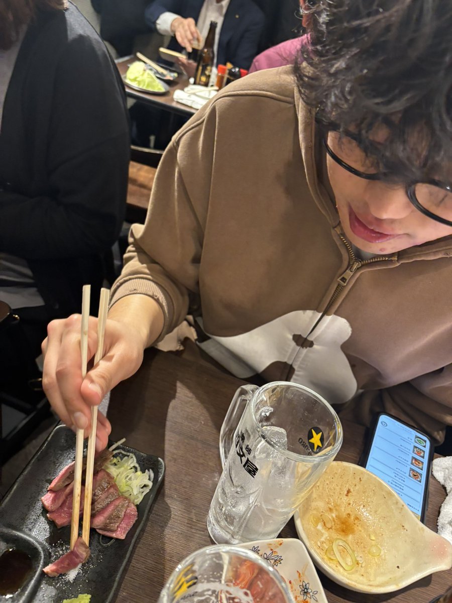 tenjin_tera's tweet photo. 東京で訳あ��てボコボコにされてきました。
自分という生き物が本当に嫌いになった1日でした。また相方に救われてしまいました。
伊藤良太、お前の金魚の糞だと思われねーように俺もがむしゃらに頑張るよ。
上京誘ってくれてありがとう。
ぜってえ売れてやるよ天神。 https://t.co/ES0bDYJ1GW