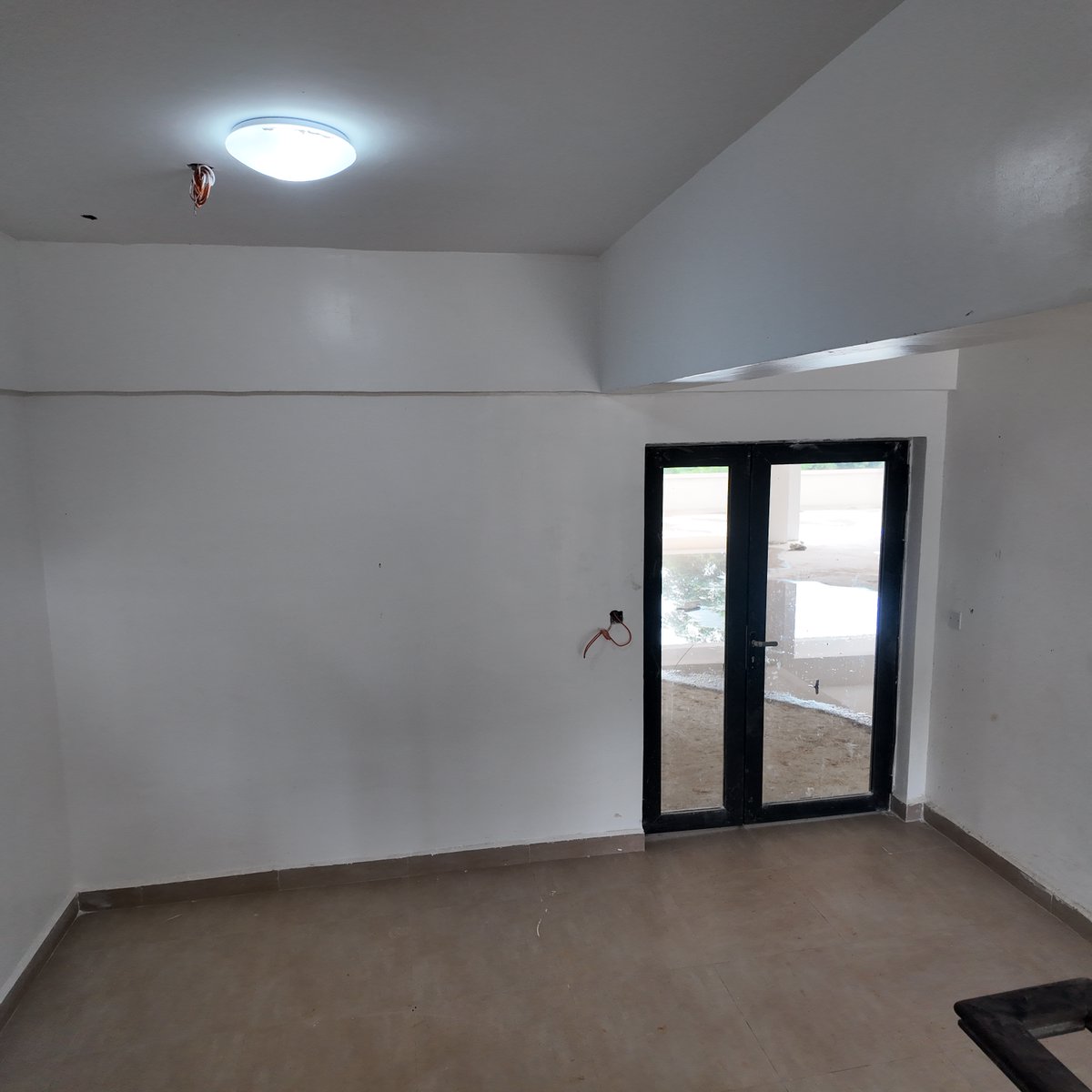 CascadiaKE's tweet photo. A little sneak peek into the spaces that shape everday living at Cascadia.

From the lobby that welcomes you home to the corridors, lifts and staircases connecting every level, the details behind everyday living are steadily taking shape. 

DM to book a site visit. https://t.co/twM8HuV50k