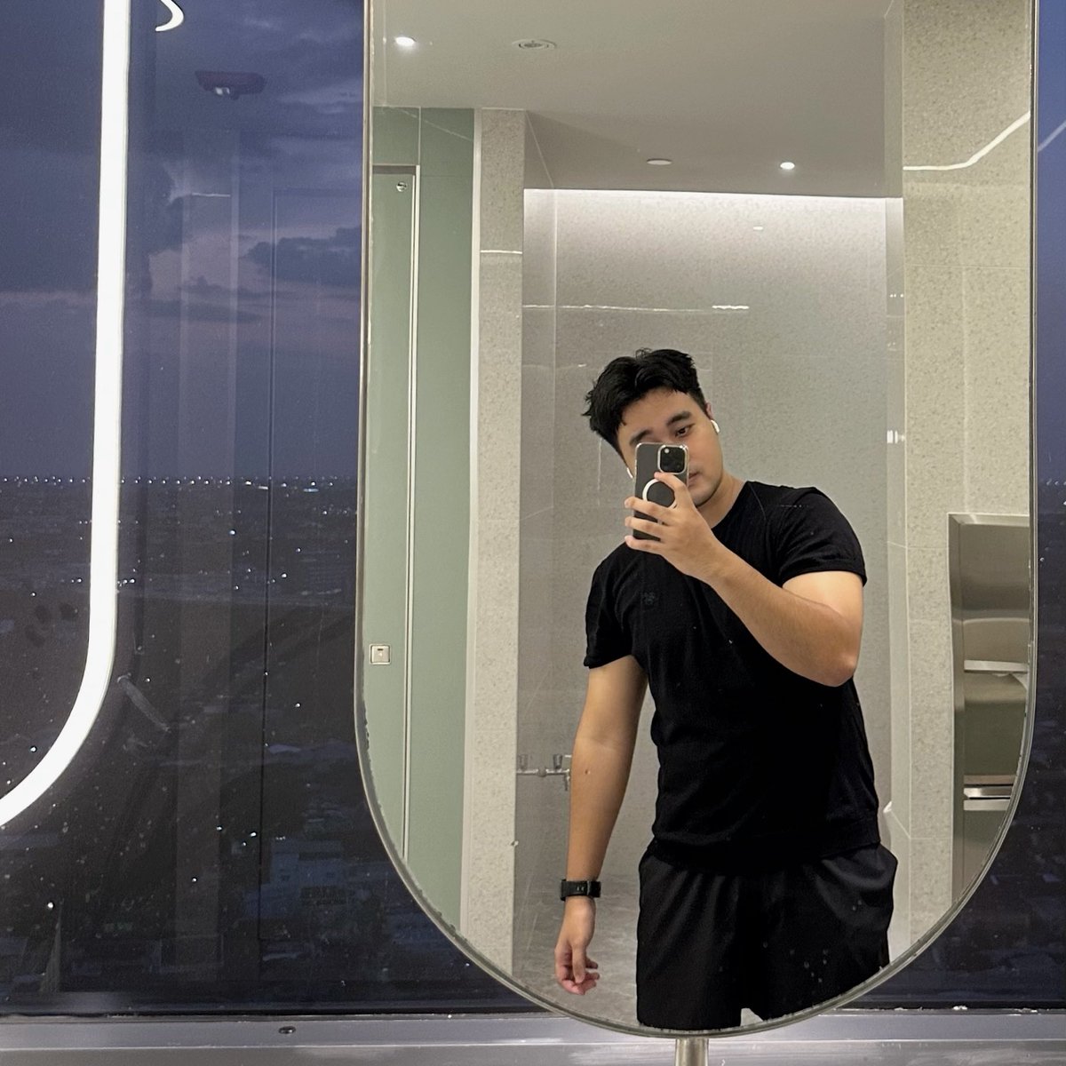 zang 🥴 tweet media