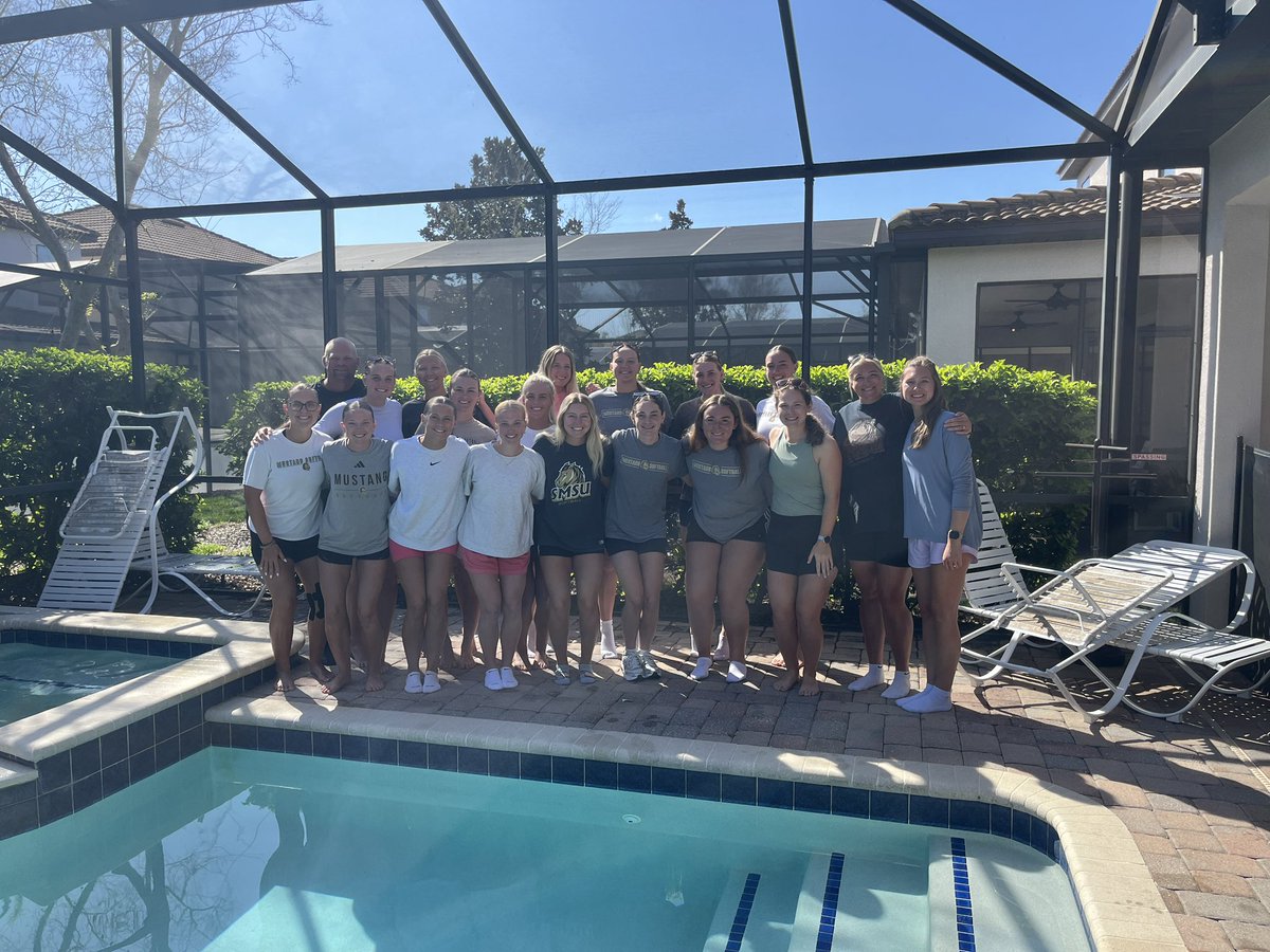 SMSU Softball tweet media