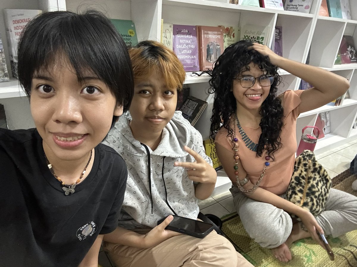 aria ⟡ tweet media