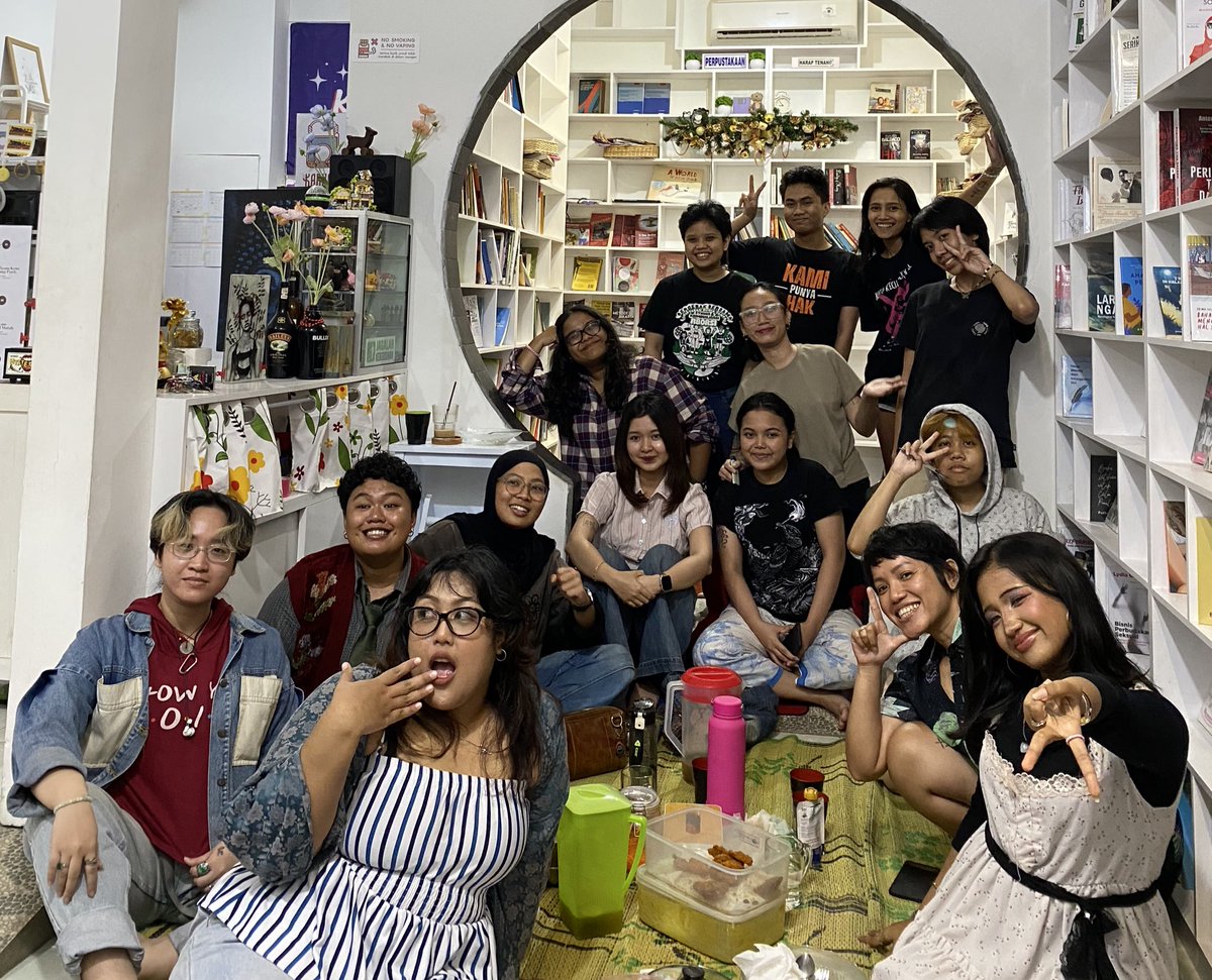 aria ⟡ tweet media