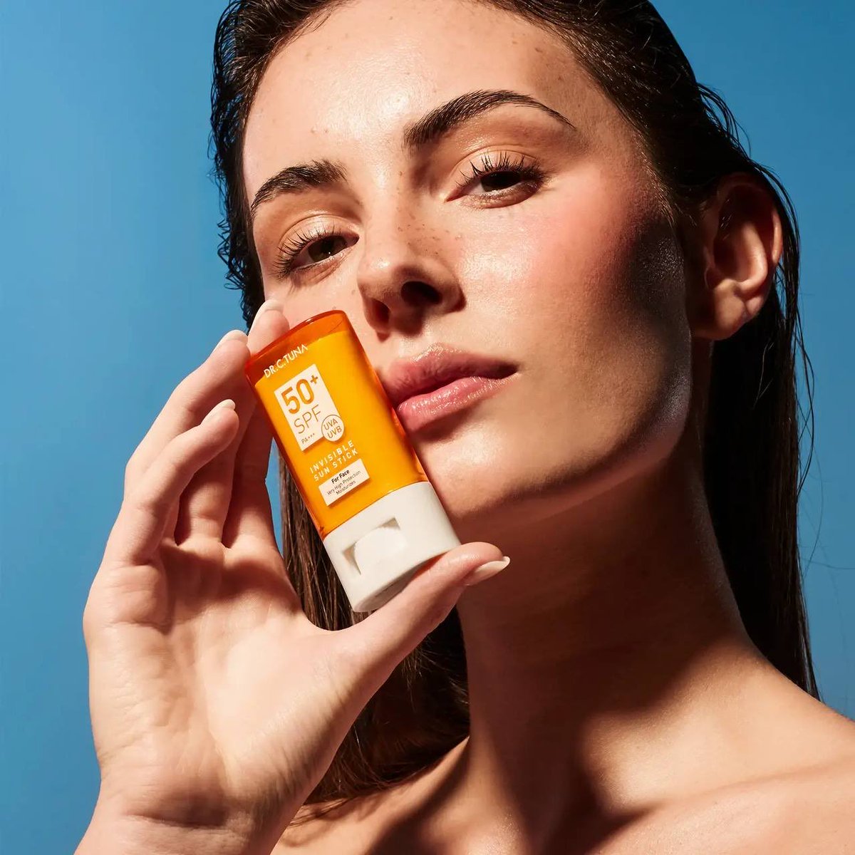 lidiaptrivino's tweet image. X
☀️Protección solar siempre contigo.
Descubre Dr. C. Tuna Invisible Sun Stick SPF50+: ✔ Transparente ✔ Protección UVA/UVB ✔ Ideal sobre maquillaje ✔Con Aloe Vera + antioxidantes
Desliza. Protege. Reaplica. Tu piel protegida en cualquier momento.
#SPF50 #ProtecciónSolar