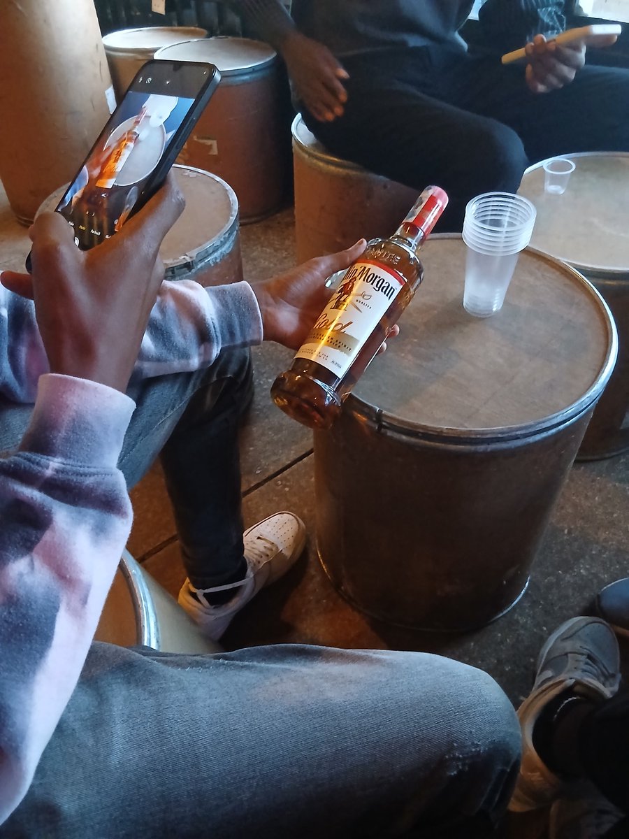 Abuga🐐 tweet media