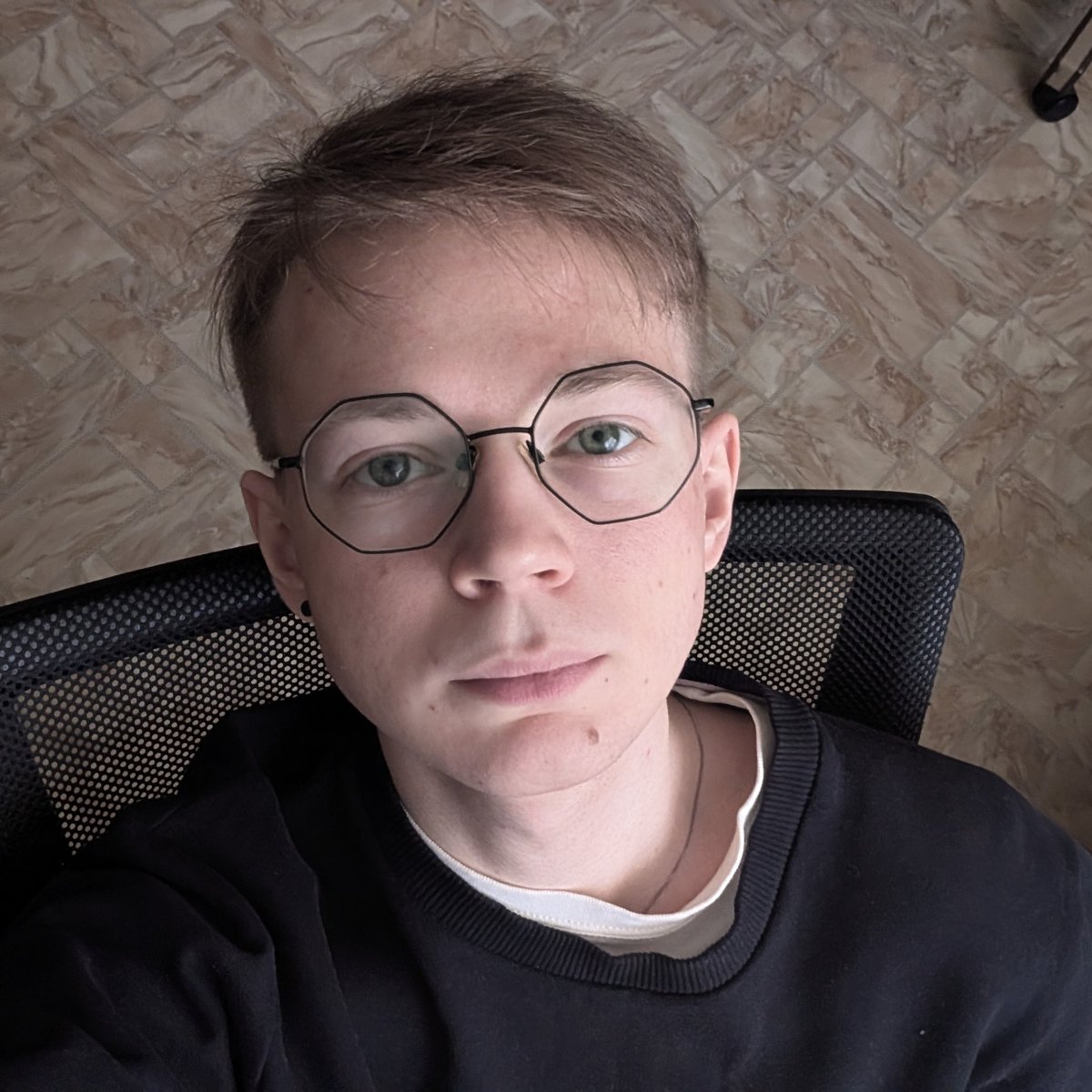 er_to1ka4 tweet media